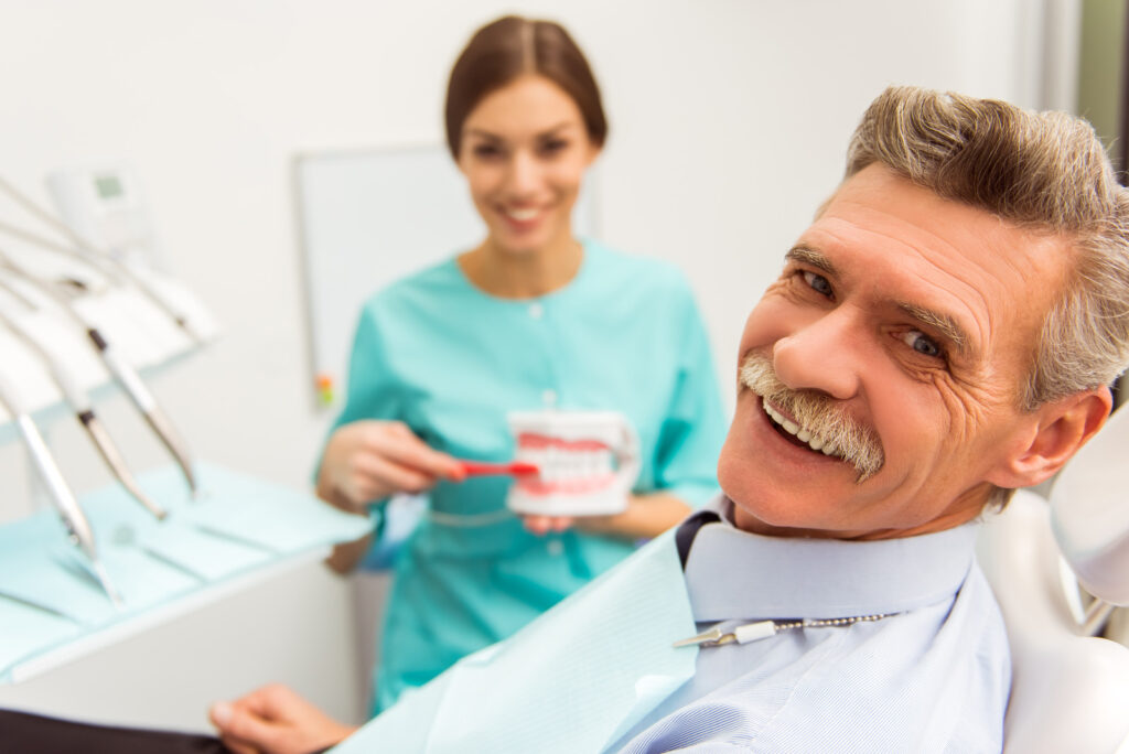 How to Choose the Perfect Denture Clinic